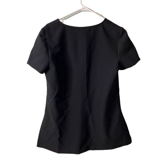 NWOT Trina Turk Black Spirited V-Neck Top Size 10 - Picture 2 of 6